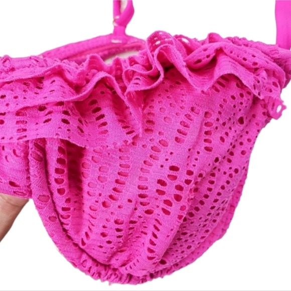 California Waves Crochet Lace Underwire Bikini Top Bright Pink Swim Top - Picture 2 of 6